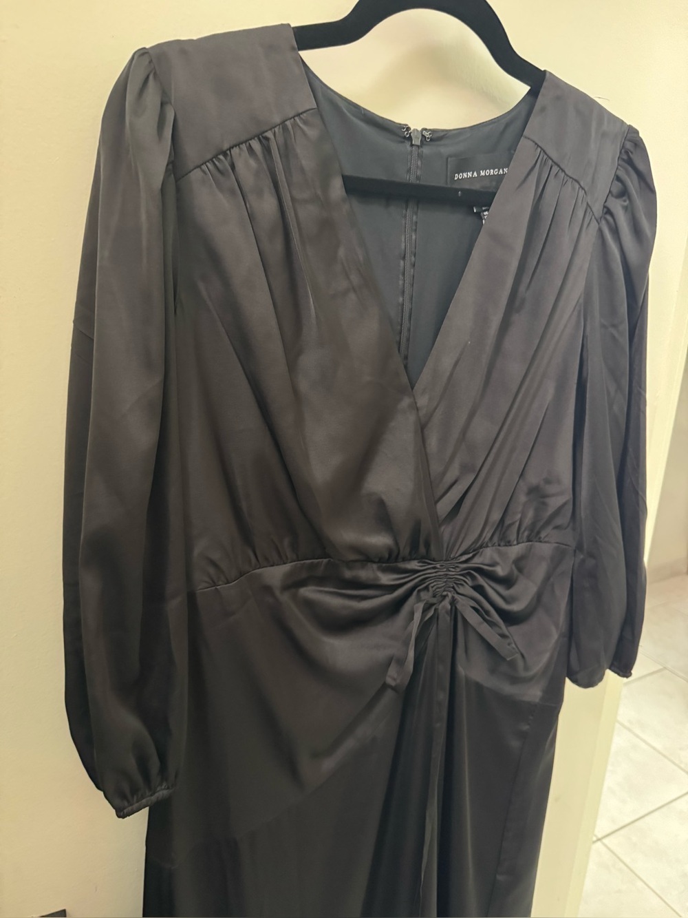 Donna Morgan Black Silk 3/4 Sleeve Dress, Slim Details on Waist, Flirty Hem - Picture 3 of 14